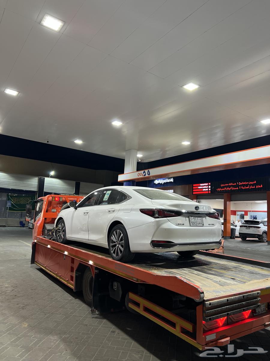 سطحه من الدمام إلى الرياض64255128118018111