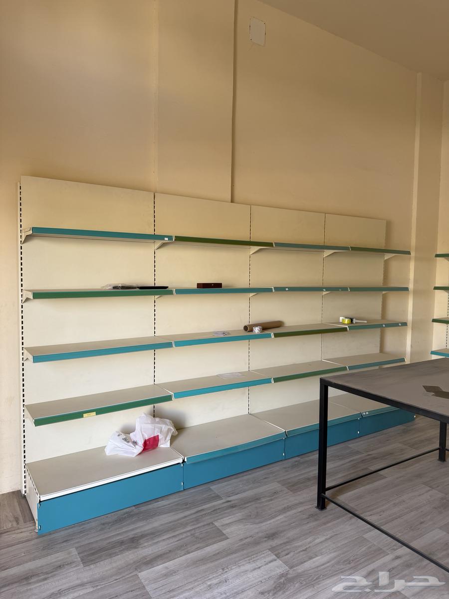 يوجد مستودع للبيع كامل اغرضه64249713092609111