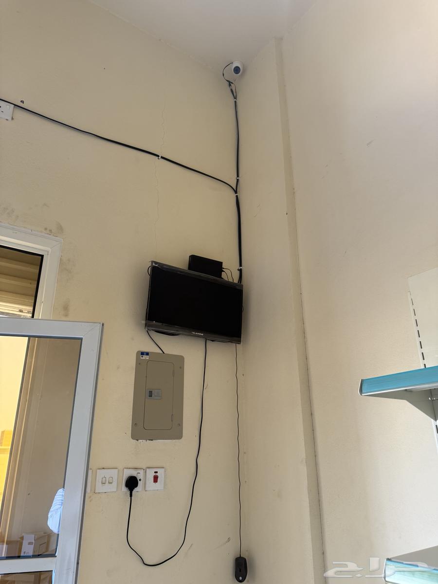 يوجد مستودع للبيع كامل اغرضه64249713092609113