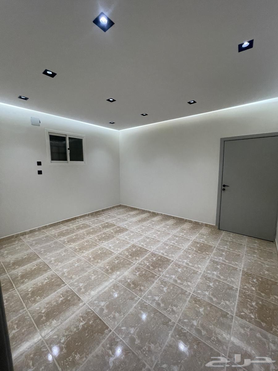 للبيع فله مجدده دورين مفصوله حي النهضة64253979059331113