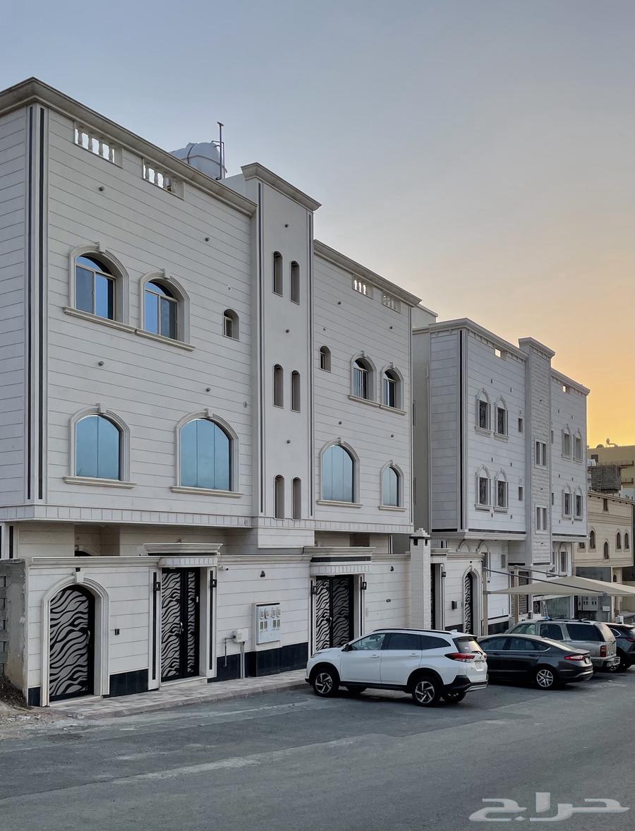 للإيجار شقة 4 غرف في جبرة مقابل كلية السياحة بالطائف64244661394305110