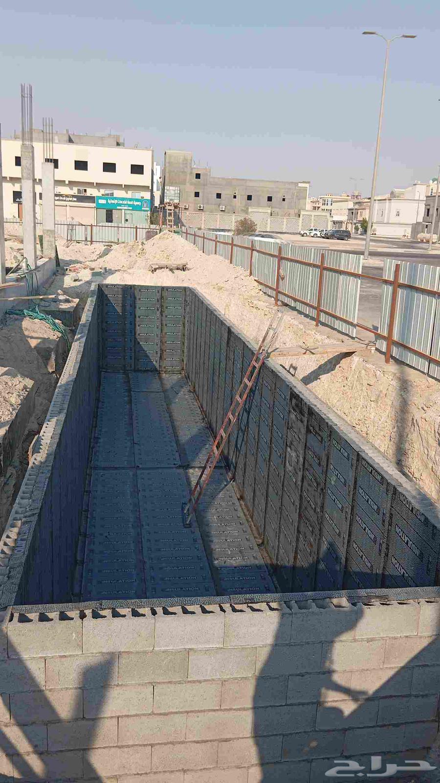 عزل الخزانات بماده الرول64254507468033110