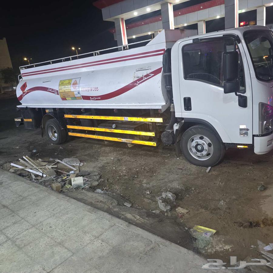 تأجير شاحنة صهريج وقود ديزل - سعة 10 الف لتر الخدمة متوفرة64245184028417111