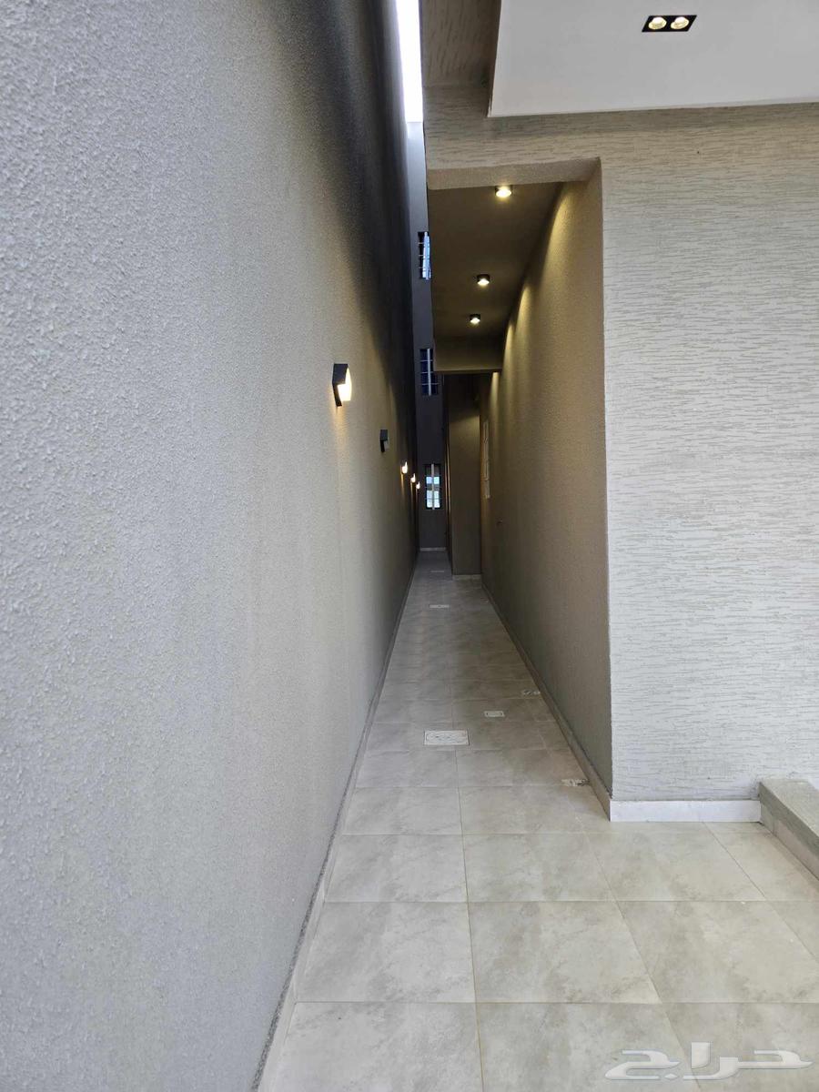 للبيع شقق ارضيه وعلويه طريق ابها الخميس المعارض64249714547074112