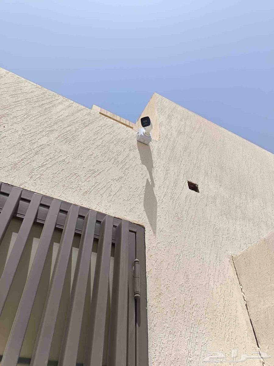 Installation and maintenance of surveillance cameras, Wi-Fi boosters, and intercoms _64249725703682114