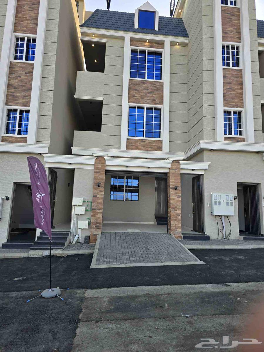 للبيع شقق ارضيه وعلويه طريق ابها الخميس المعارض64249714547074110