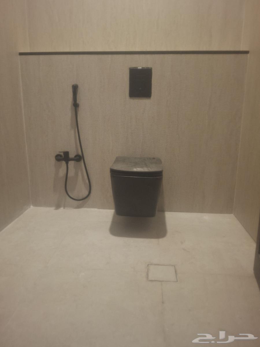 Plumber for installation or fitting trusted work64249724549377111