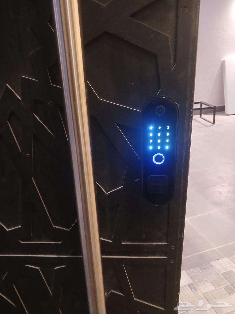 فني تركيب القفل الذكي64254826172673110