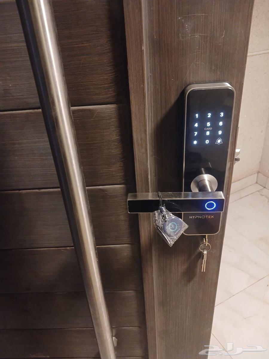 فني تركيب القفل الذكي64254826172673112