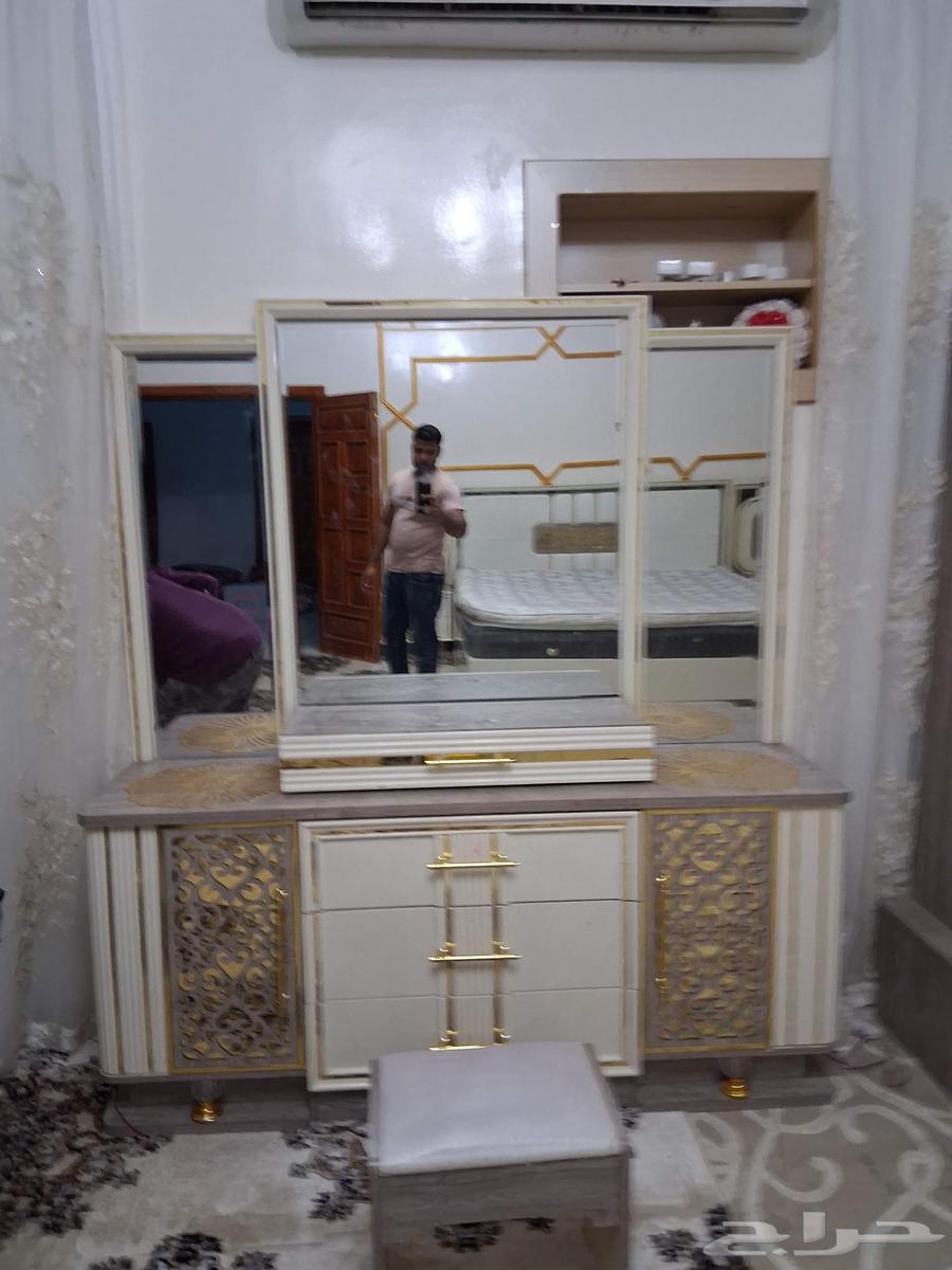 انا نجار ابو طاهر غرفة نوم مطبخ تركيب ستارة فك وتركيب  وصيان64249725678466112