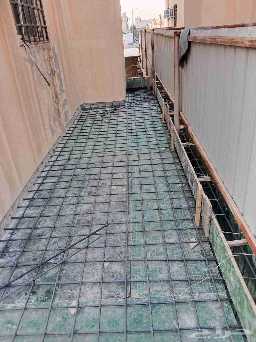 I know ceramic tile breaking for plastering, renovation work, and demolition64254510118401110