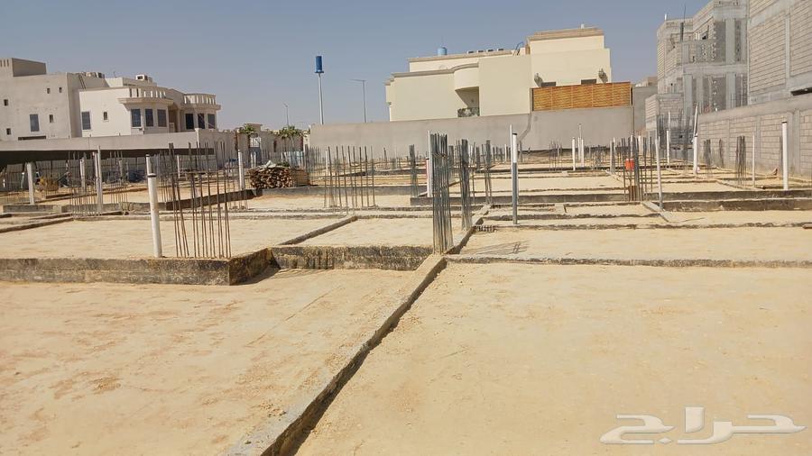 يوجد لدينا معدات بوكلينات حفر ترحيل هدم مباني ويوجد لدينا مع64245000566913112