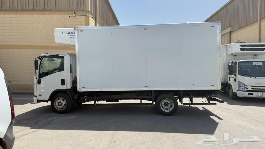 لدينا دي  نَا ثلاجة (مبردة) للمشاوير داخل وخارج الرياض64254957090433111