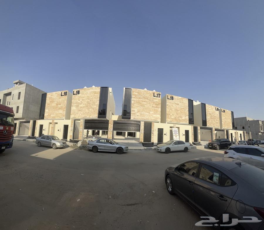 فلل سكنية دوبلكس درج داخلي مفصول مخطط السعيد64254143985282110