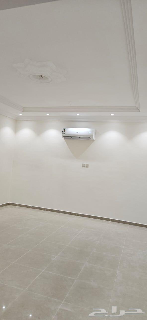 شقة حي البدراني اربع غرف مكيفه ومطبخ راكب64249495760130112