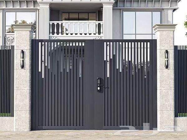 Blacksmith64249940736513112