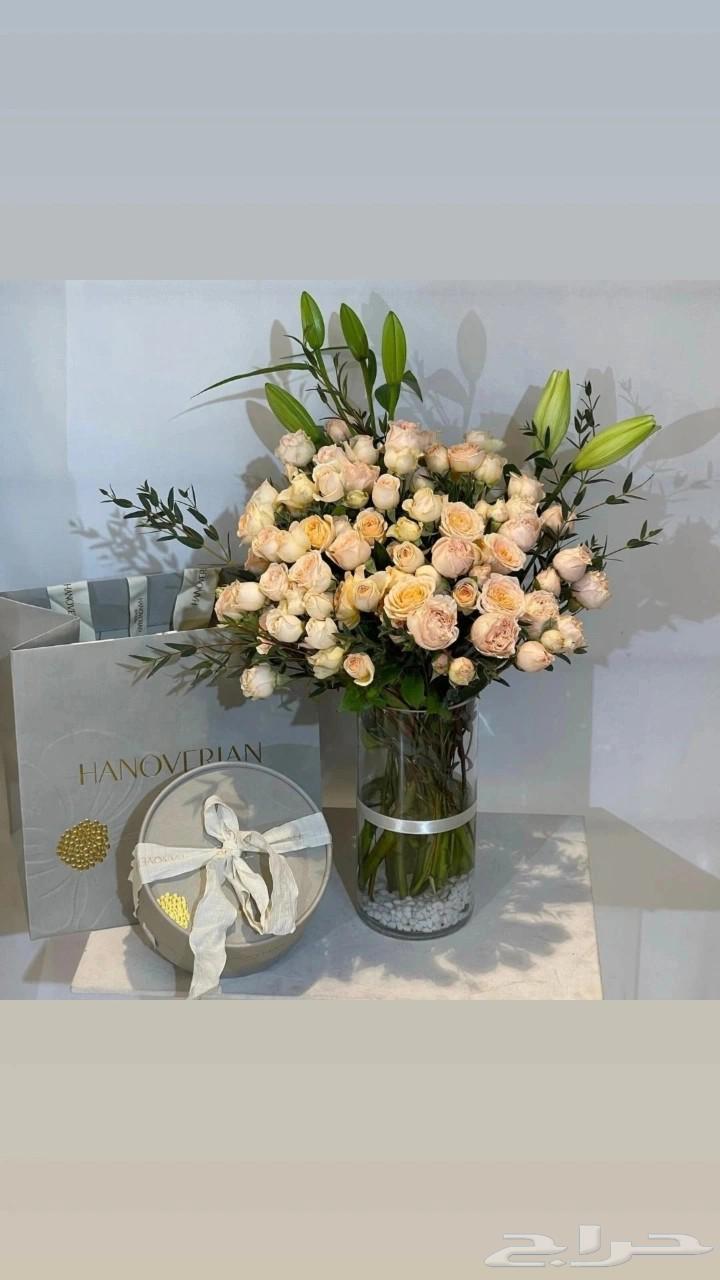 تنسيق فازات ورد جده64249939769730112