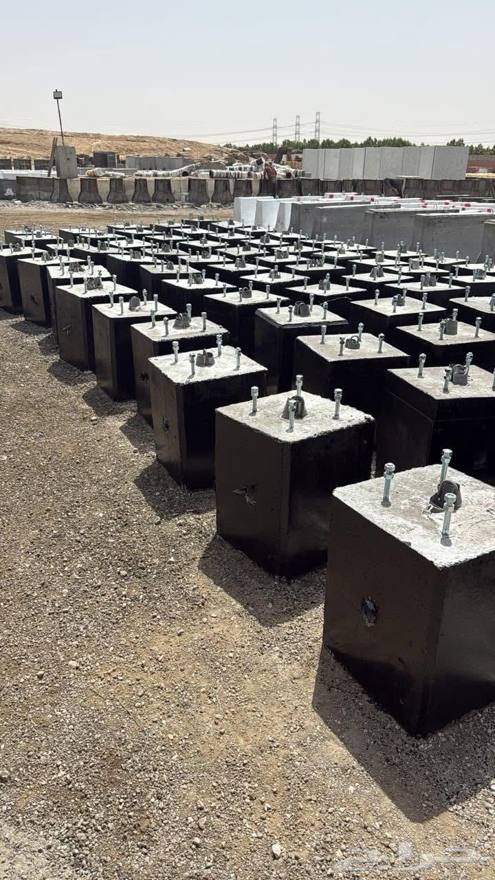 قواعد خرسانية-مصدات خرسانية-كراسي حدائق64255127568258110