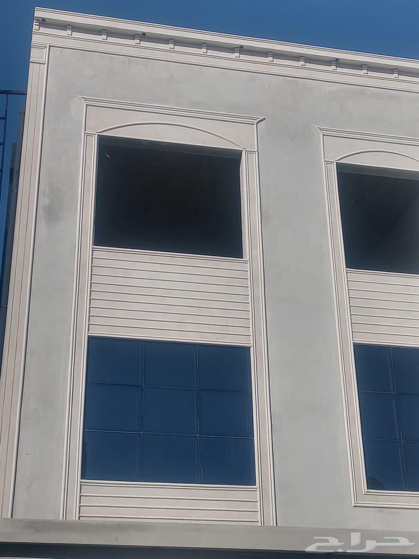 Decorative and colored plastering master, alternative to natural stone64253986214531112