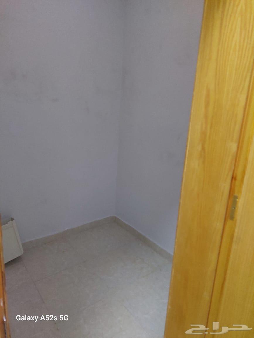 شقة للايجار حي الامانة64249714161410112