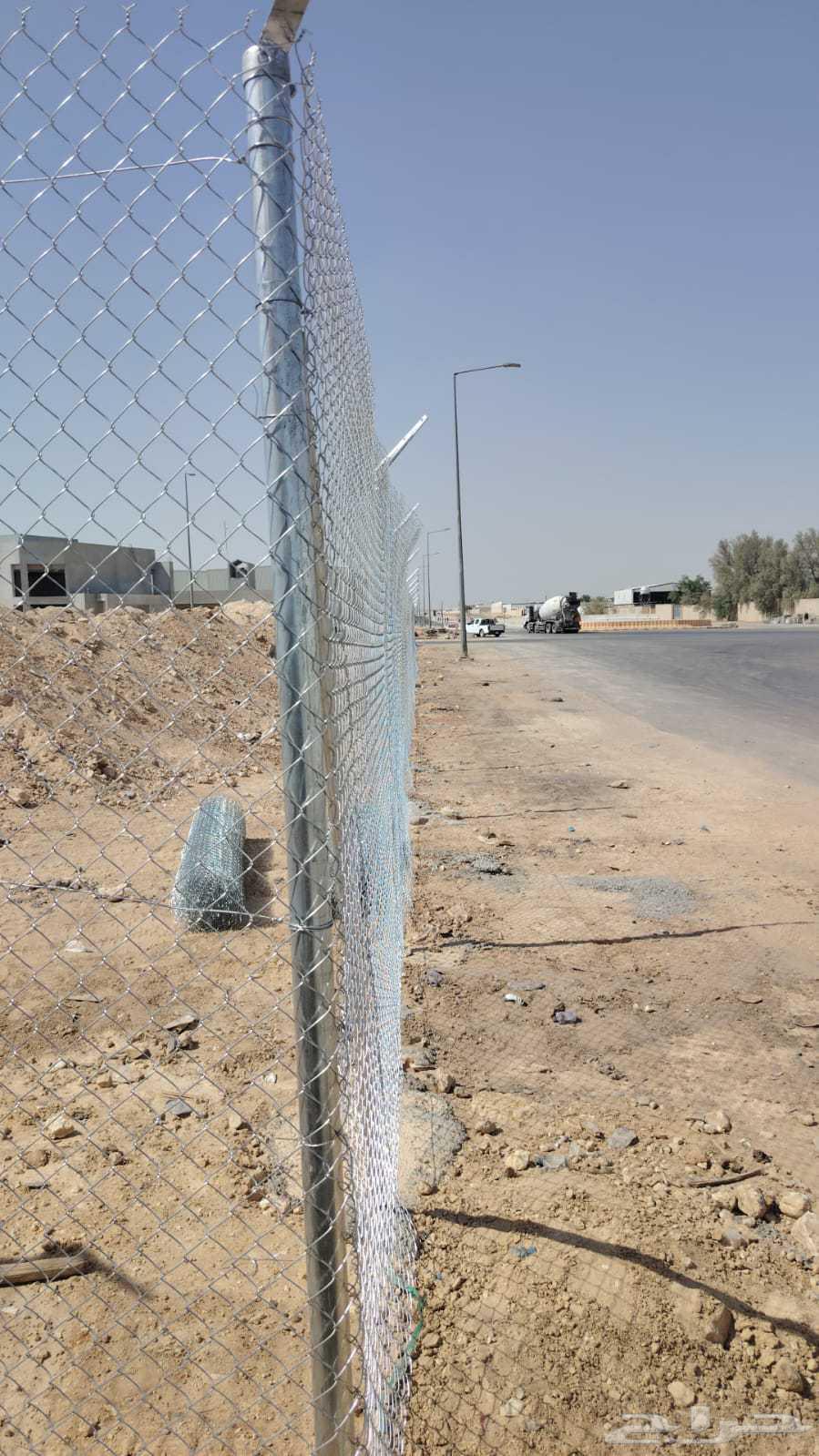 Installation of wire mesh, fence installation, wire mesh contractor64254956470914110