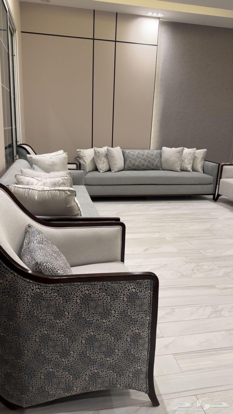 Customizing all types of furniture64254510053890111