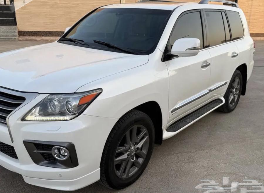 Transport from Jeddah to Riyadh, and whoever wants to send items, family car64254509847169110