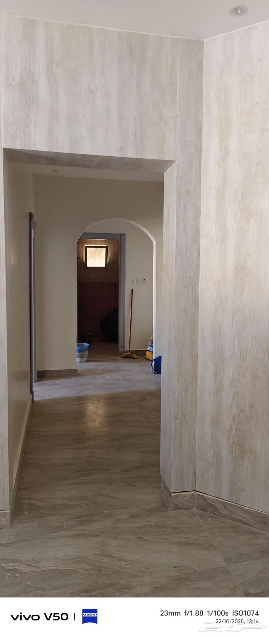 Pakistani engineer Akhtar Khan specializes in building restoration, ceramic tile flooring64254825955074112