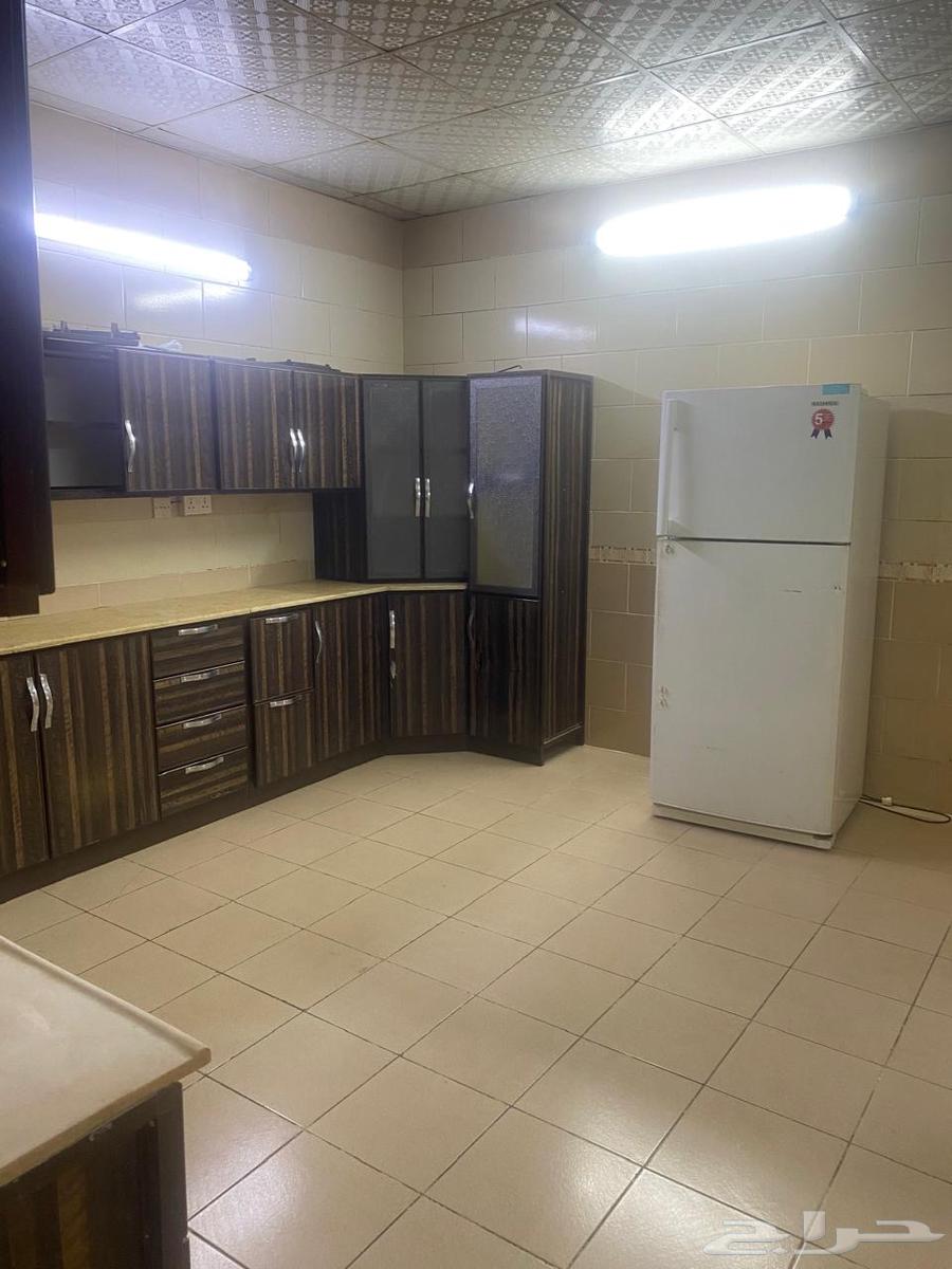 استراحة أربع غرف نوم وصالتين وحمامين ومطبخ وحوش حي العرج64249714471298113