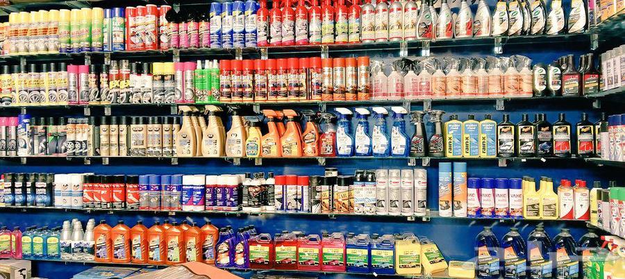 بضاعه محل زينه وديكور للبيع64504009406083110