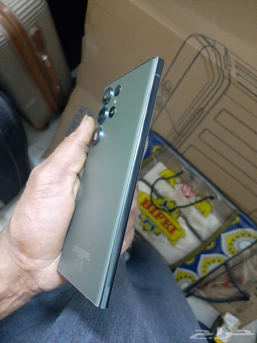 Samsung Galaxy S23 Ultra, lightly used, almost new with box64489641782402114