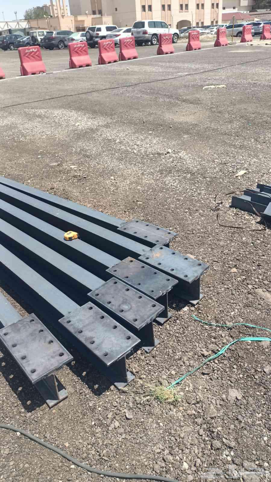 مقاول هناجر64169763286658114