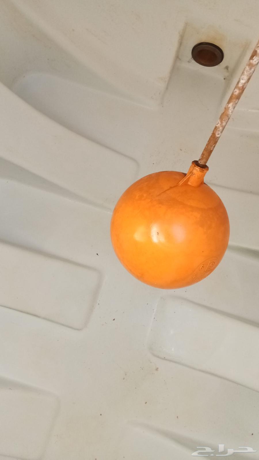 تنظيف خزانات مع التعقيم وعزل خزانات مع ضمان لحام خزانات64169147186563113