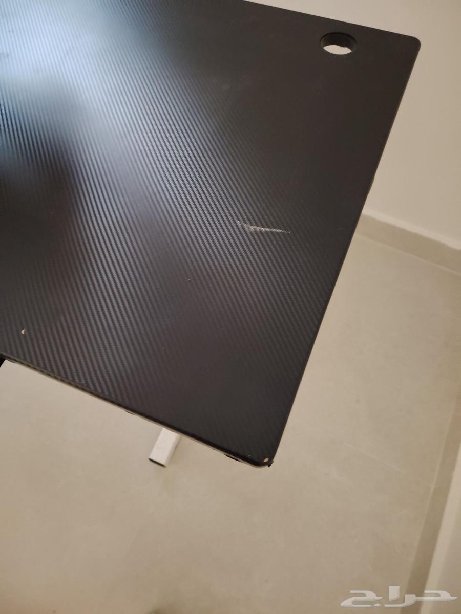 Computer table, chandeliers, hinges and door handles64537338204931114