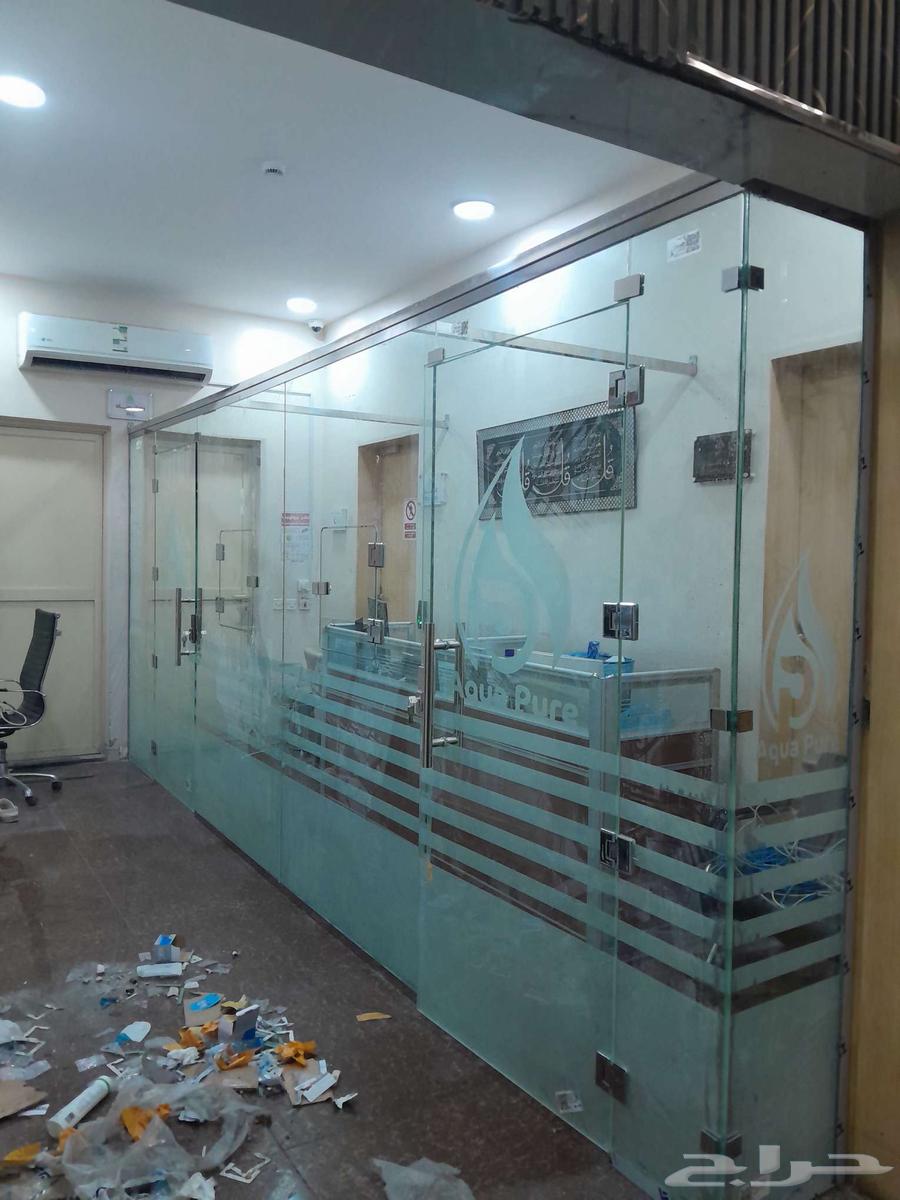 Scratch glass64478059370754110