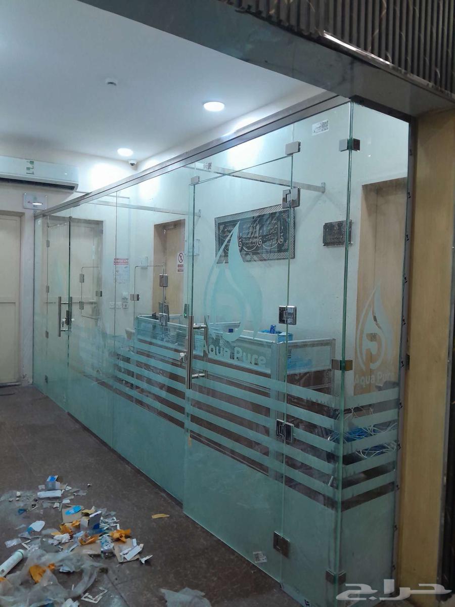 Scratch glass64478059370754111