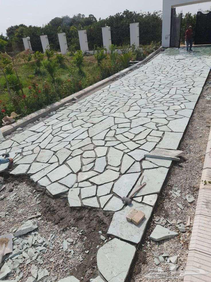 حجر وجه الجبل عشوائي 50 ريال64610169827074112