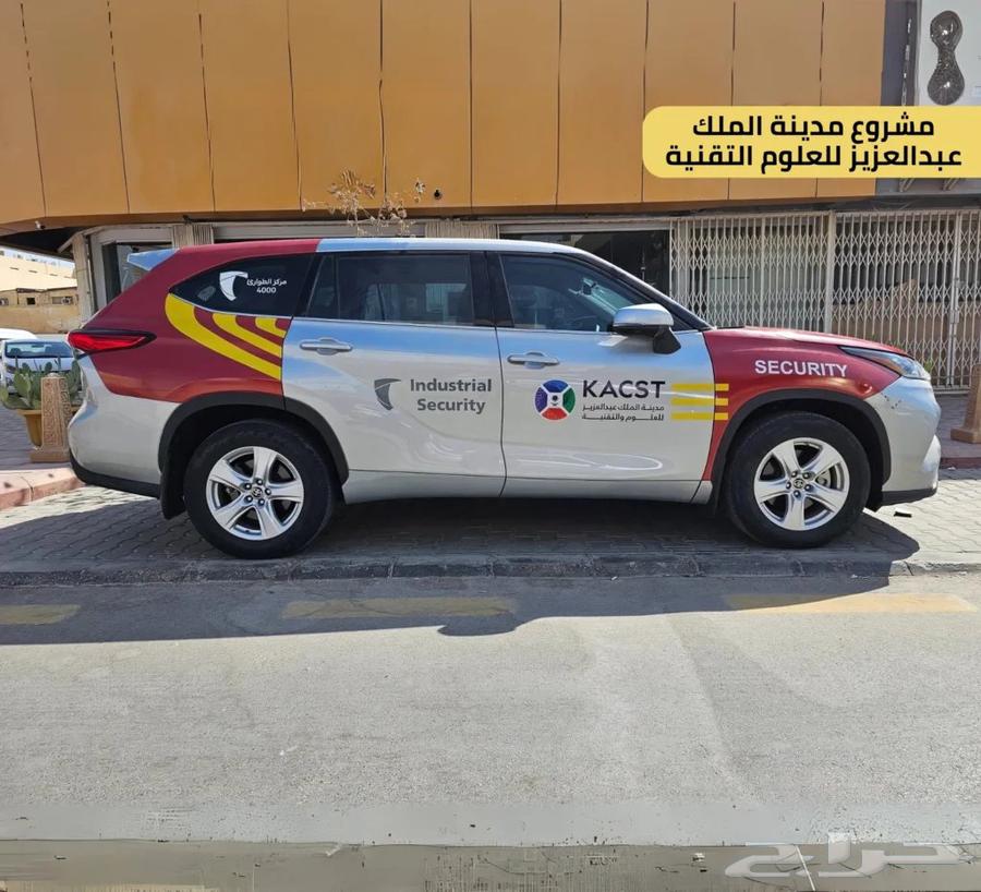 طباعة وتركيب ستيكر على السيارة64172082752898113