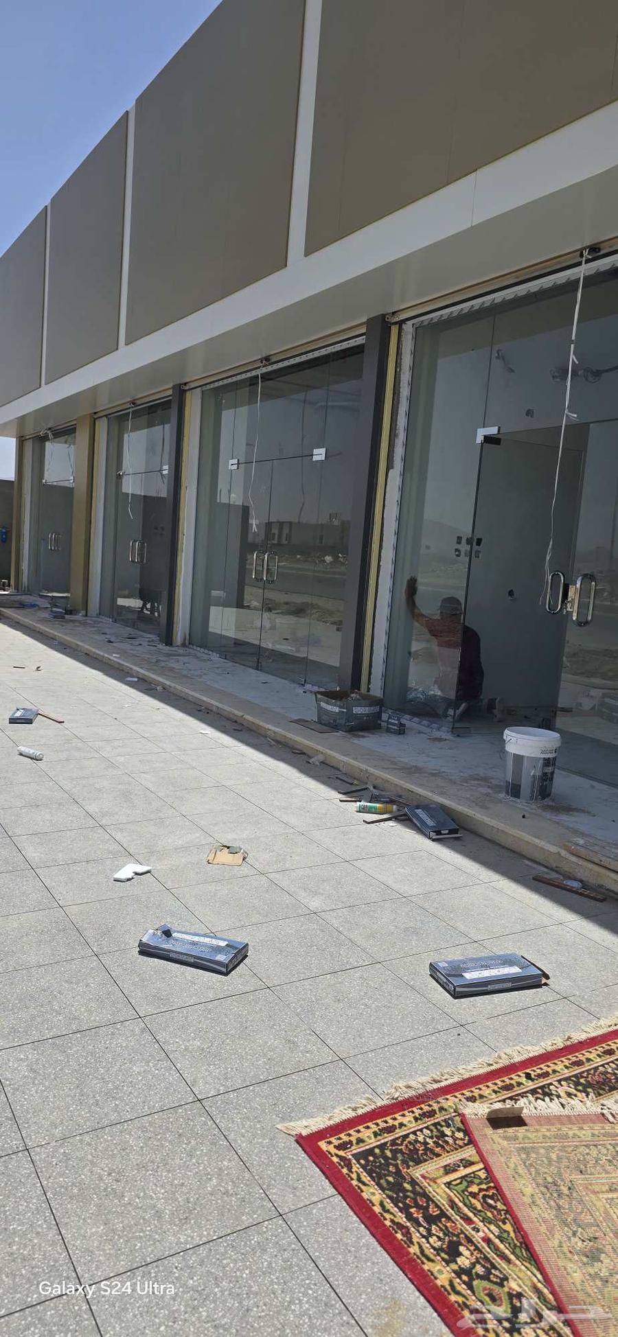 معلم أبواب زجاج64173117771522114