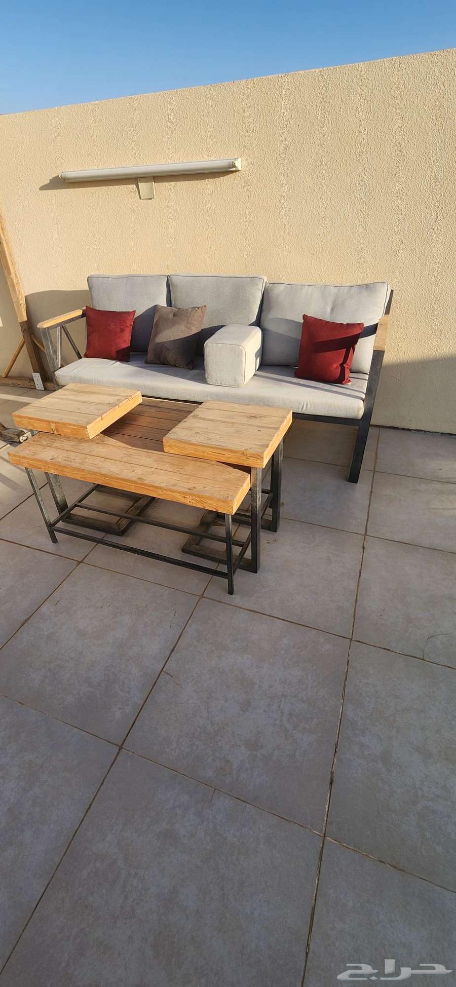 Outdoor seating set for sale: one piece with tables64616078727425110