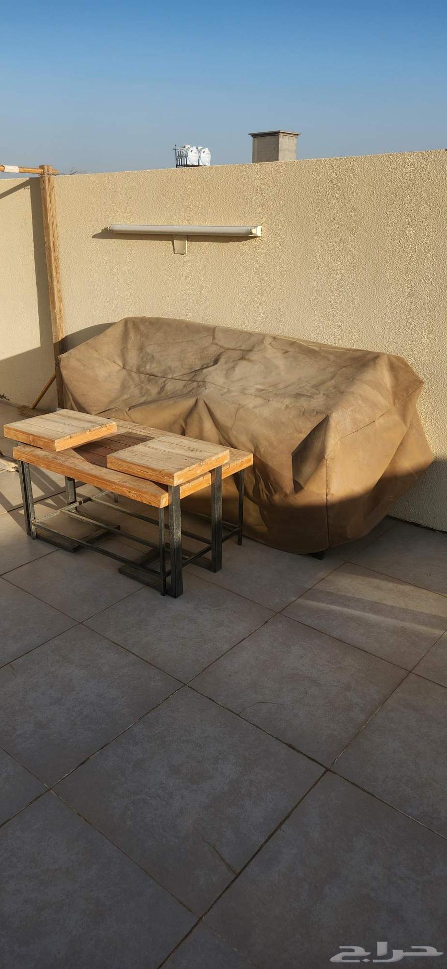 Outdoor seating set for sale: one piece with tables64616078727425112