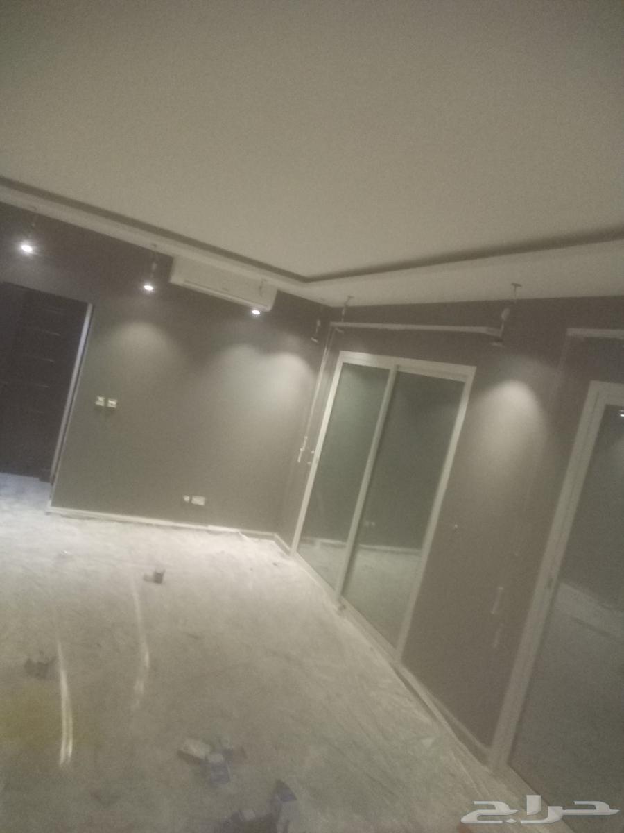 معلم دهانات وديكورات بس مناسب64172086055554112