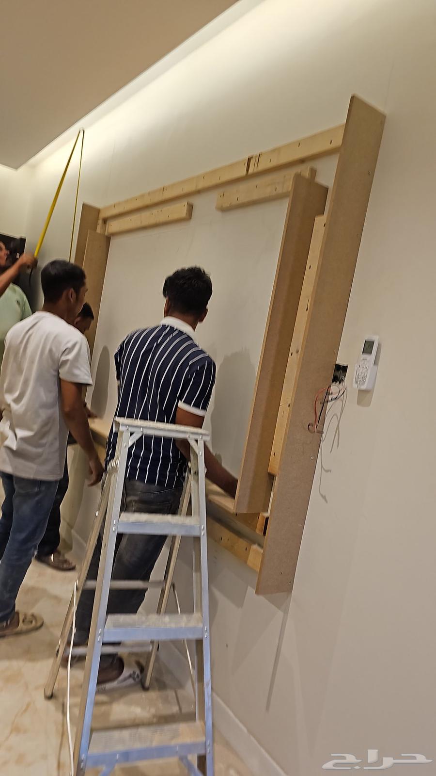 احتاج نجار موبيلا64173342720131113