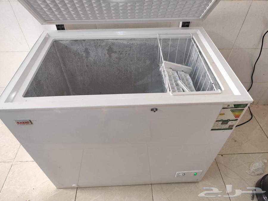 Medium-sized freezer used for 5 months64457282623491114