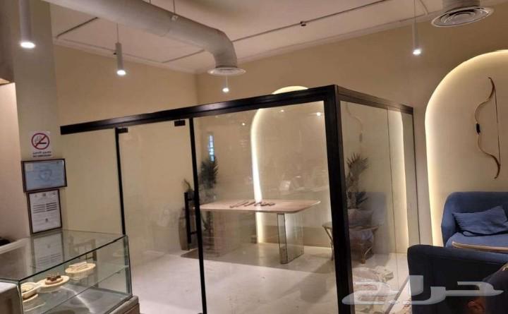 زجاج سكريت وجهات مكاتب شوارات دربزين وجميع اعمال الزجاج64174183134594114