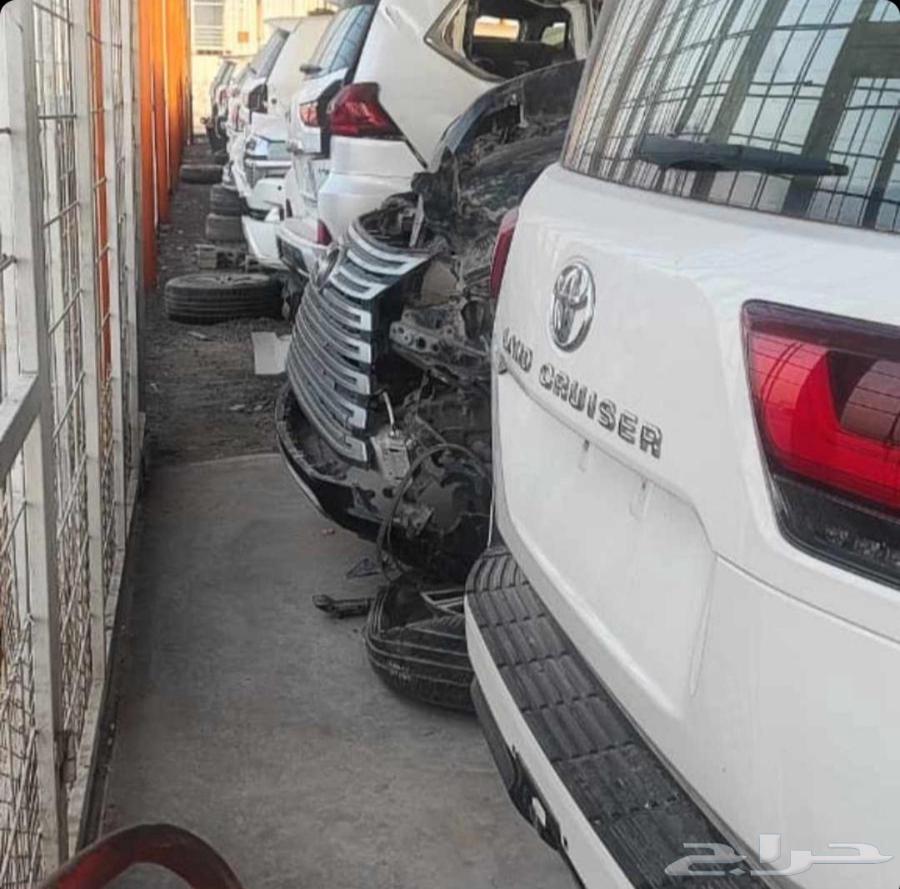 مندوب قطع غيار تشليح جميع أنواع السيارات64175012821889110