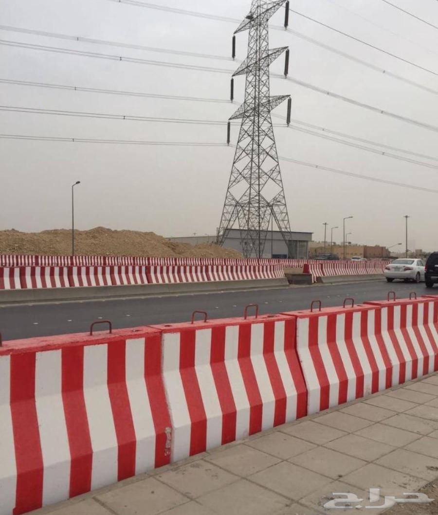 حواجز خرسانية ومنتجات خرسانية وقواعد اناره و إعلانات64175970428674113