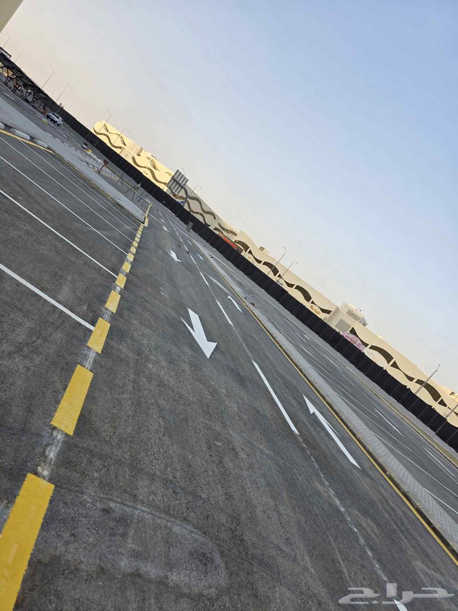 تخطيط الطرق ومواقف السيارات64175970051201111