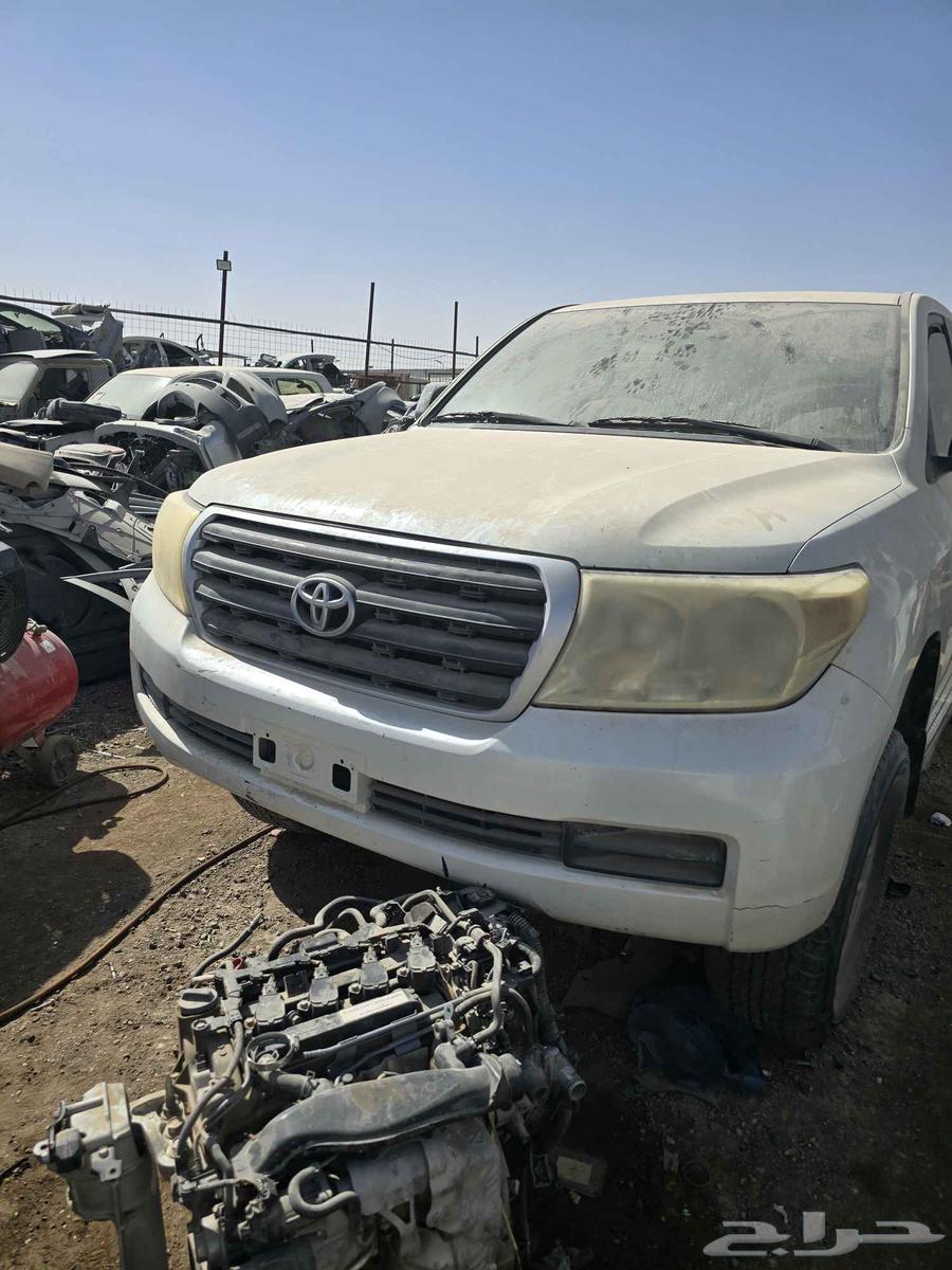 مندوب قطع غيار تشليح جميع أنواع السيارات64175012821889111