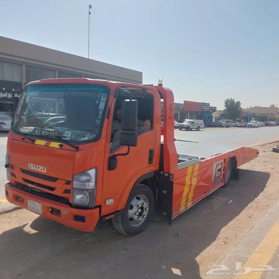 سطحه شرق الرياض لنقل السيارات المعطلة والمصدومة64177170634370110